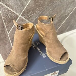 Tan Wedge Sandals